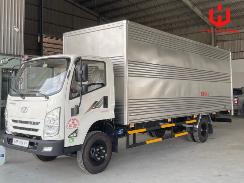 Dothanh IZ60SL Plus thùng kín của gia đình chị Như